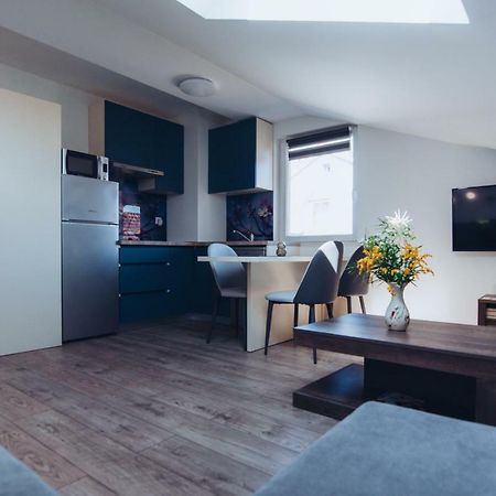 Seasons Apartmani Osijek Ngoại thất bức ảnh