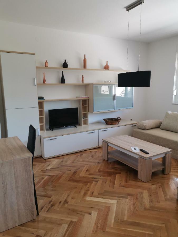 Seasons Apartmani Osijek Ngoại thất bức ảnh