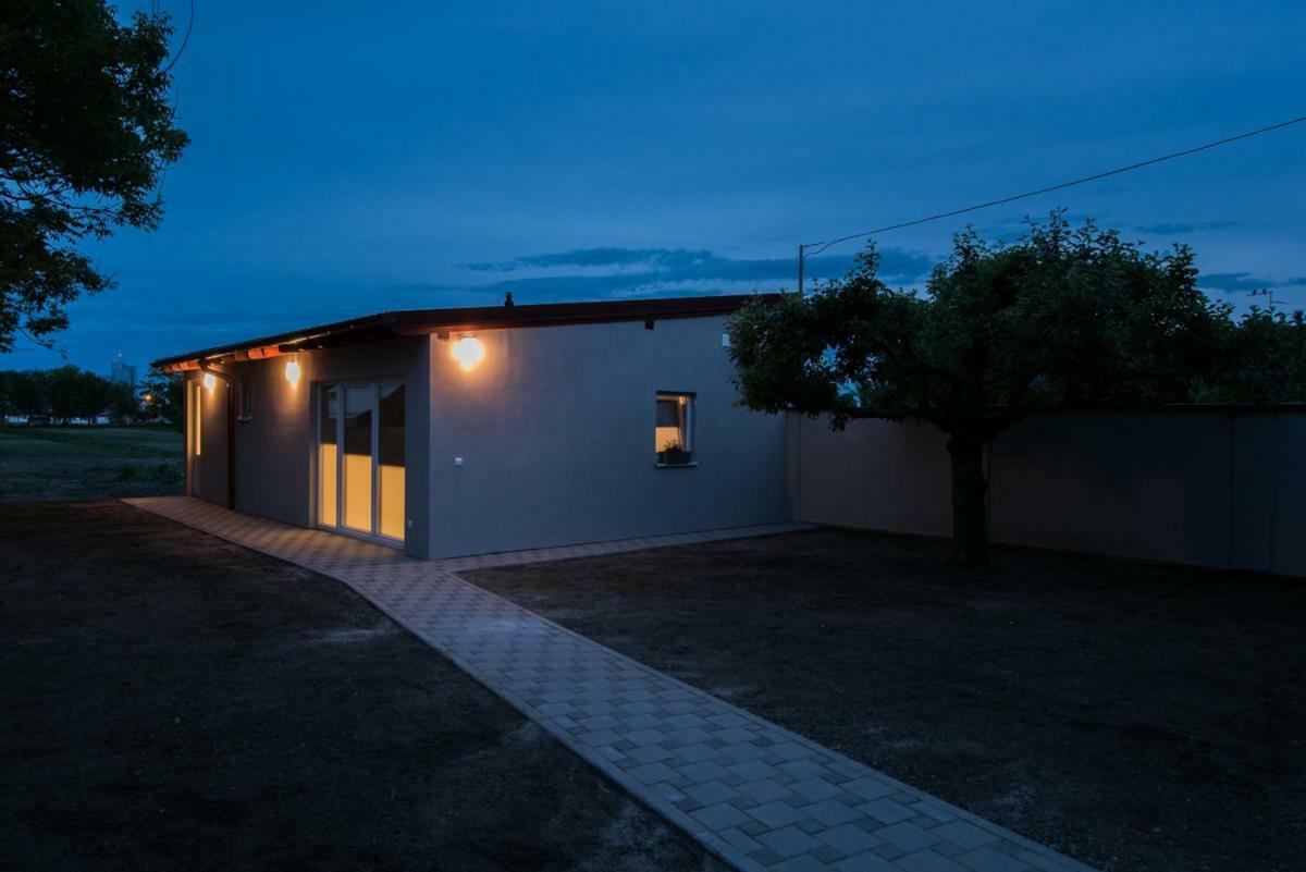 Seasons Apartmani Osijek Ngoại thất bức ảnh