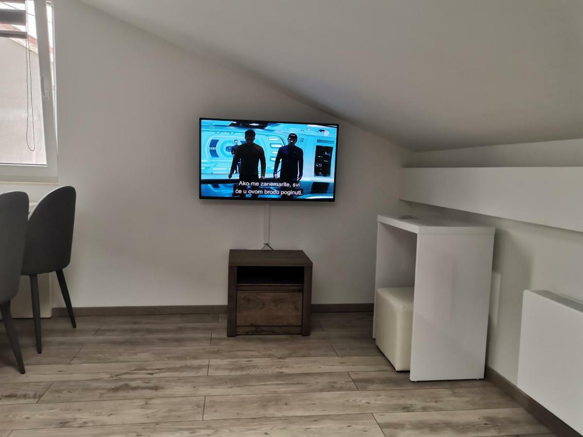 Seasons Apartmani Osijek Ngoại thất bức ảnh